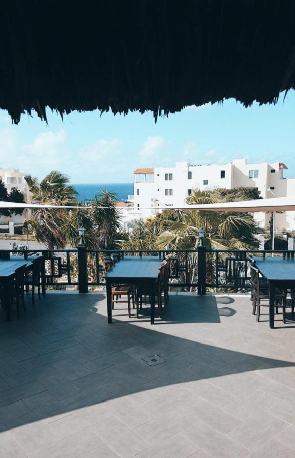 Hector Suites & Beach Hotel Curacao Экстерьер фото